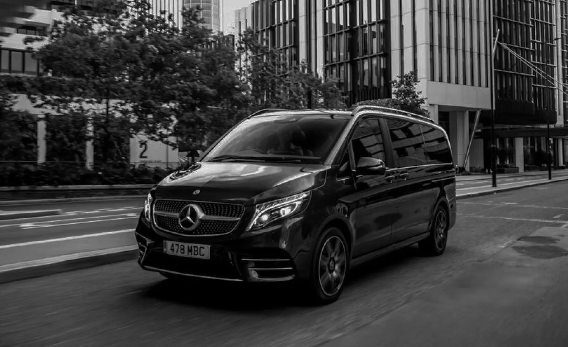 Mercedes V-Class full car view