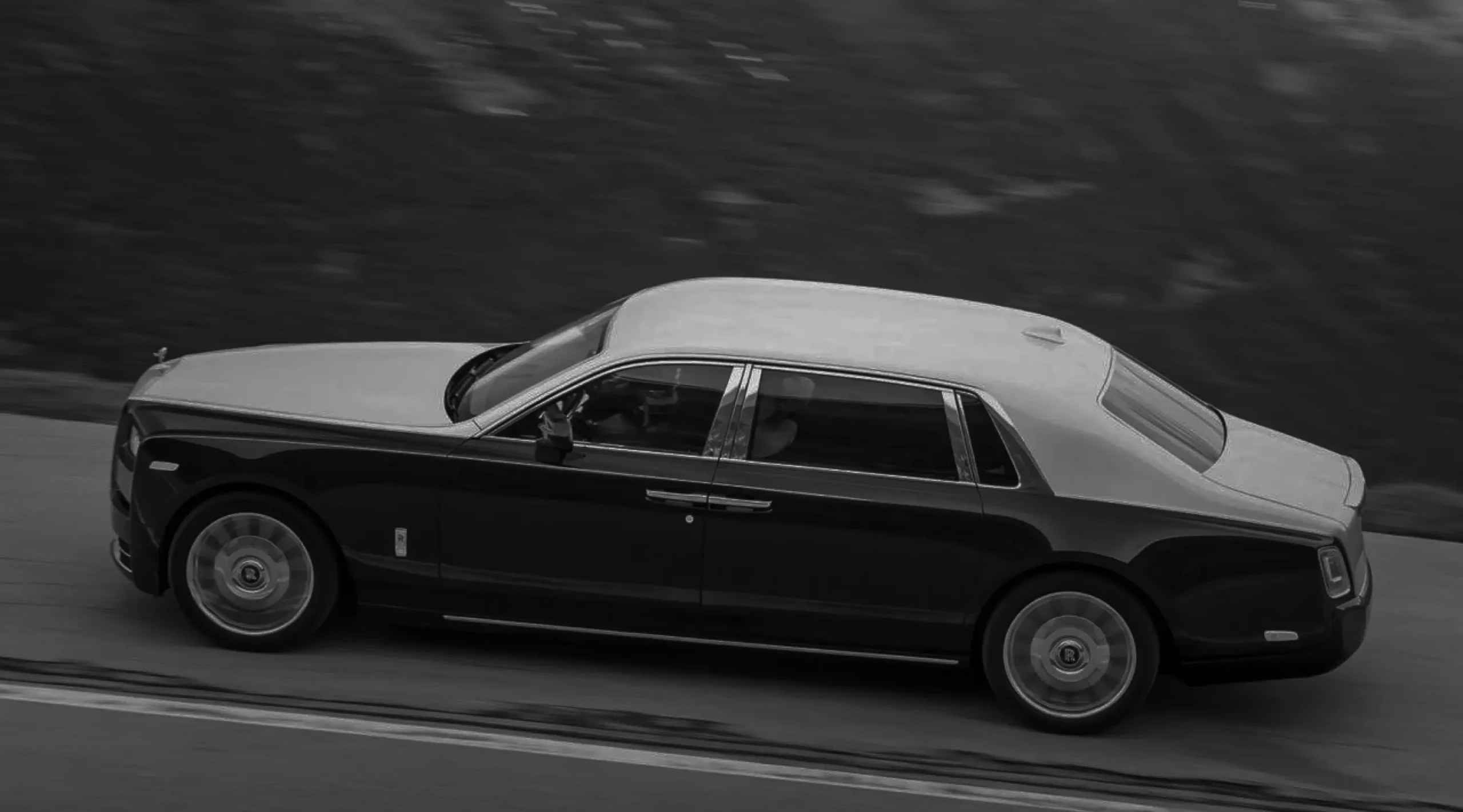 Rolls Royce Phantom scaled